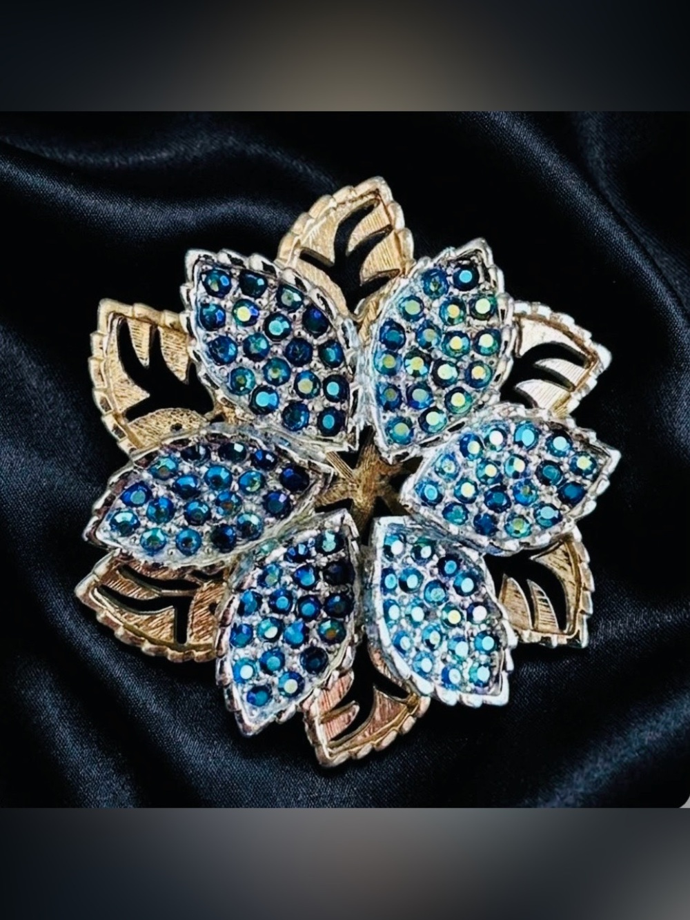 Vtg Mid Century Blue Teal AB Rhinestone Flower Brooch Layered Gold Tone Pristine